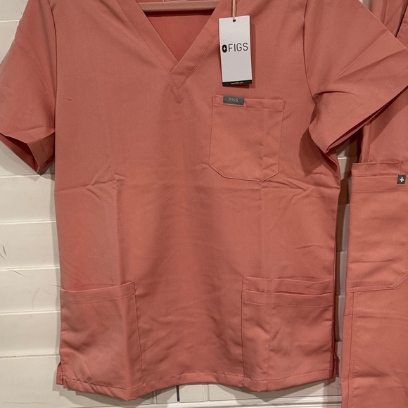 Figs Women's Top in Coral - Picture 5 of 12